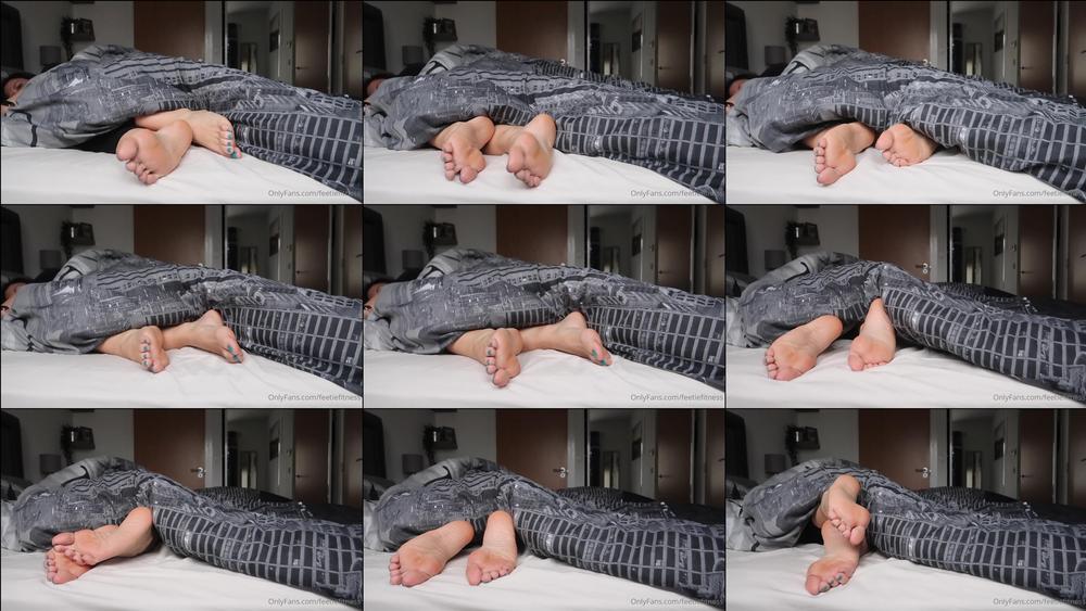 goddesssuzie26 03 03 2021 2046039025 i love being under the bed covers its cute