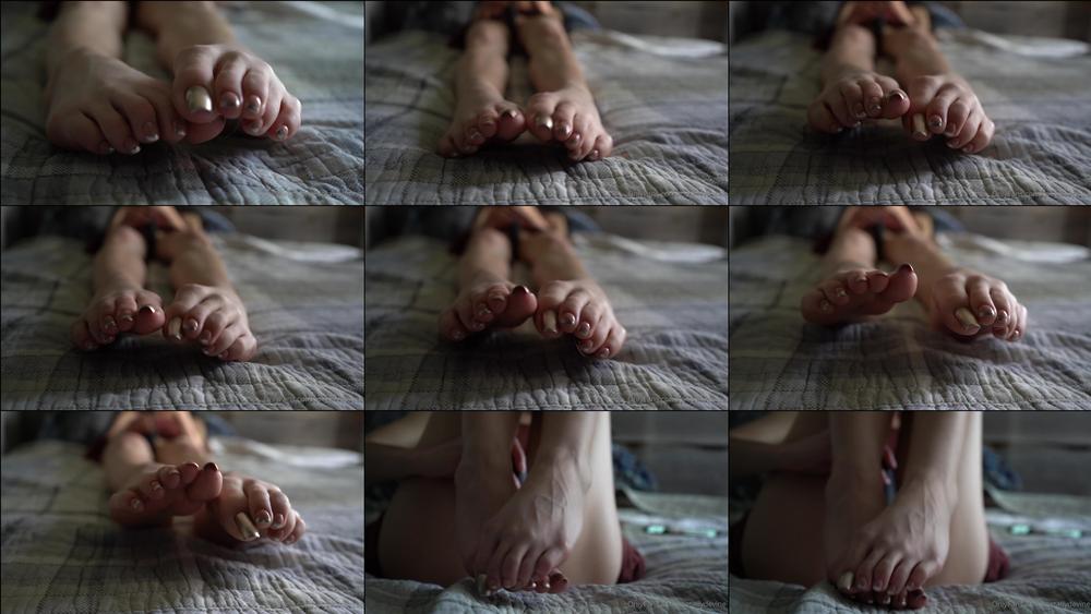 toetallydevine 01 08 2021 2180236047 cumming in my new pedi twice tags masturbation french pedi gold pedi feet pov