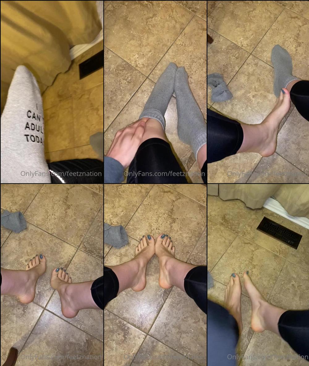feetznation 05 01 2022 2320463082 Iâm baaackkk â¨ The writing on the bottom of my socks was my mood the entire holiday 