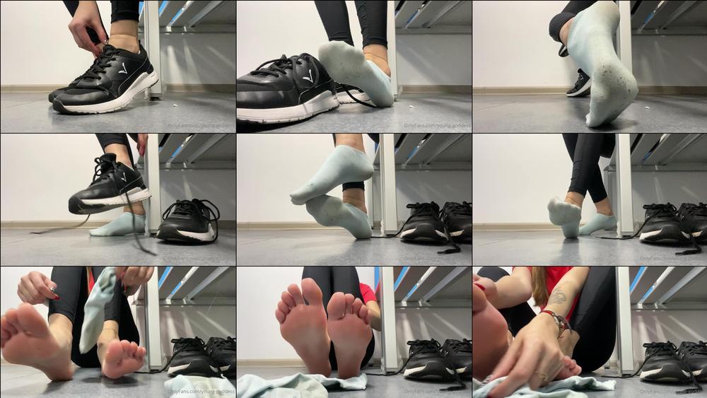 young goddess 03 10 2020 1011029533 sweaty socks after the gym and my tired legs enjoy it