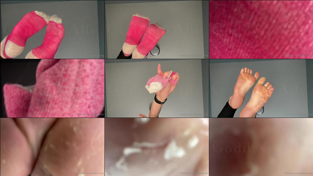 goddessxoally 08 09 2022 2592264753 these dirty socks belong in your mouth foot bitch