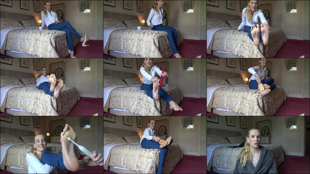 Ariel Anderssen Self Tickling My Feet