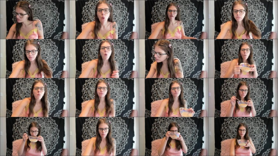 Meganholly00 Cereal Mukbang