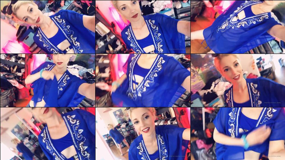 char_stokely 02 07 2019 41040797 Heading to the pool