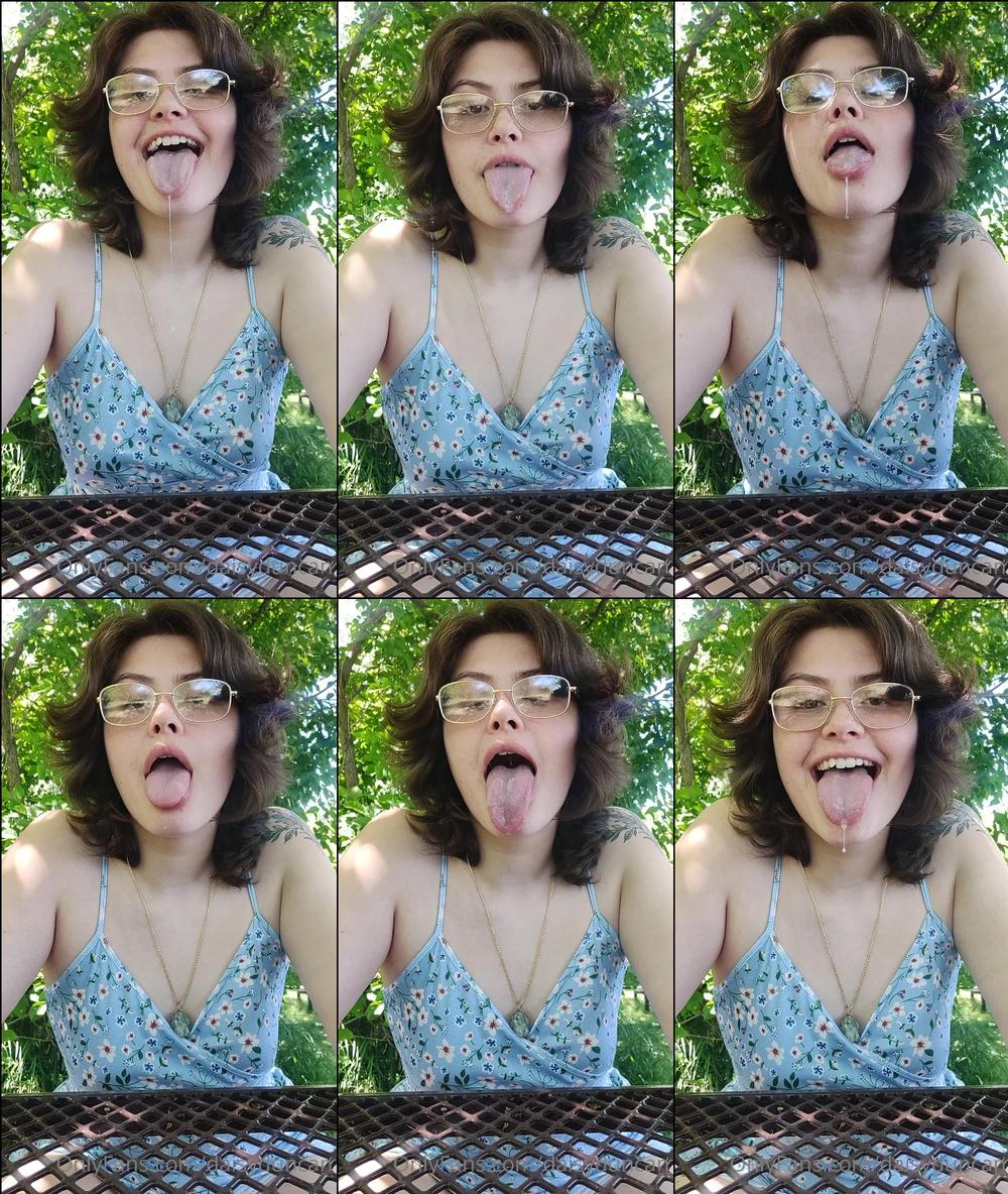 daisyduncan 04 06 2021 2127270554 Spit play