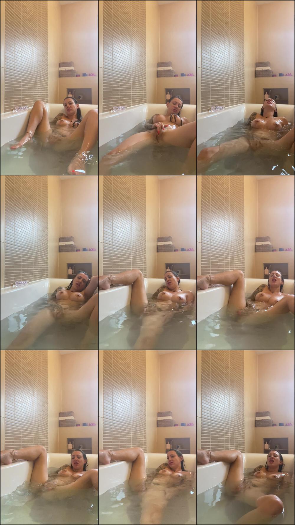 Sexy Wet Bath Masturbate & Orgasm