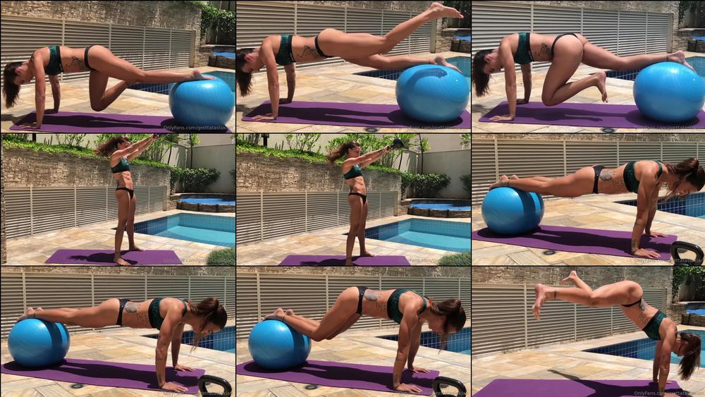 grettataslakian 22 11 2022 2690054355 Watch a 1 min clip of how i train in a tiny bikini showing clearly my glutes muscles 