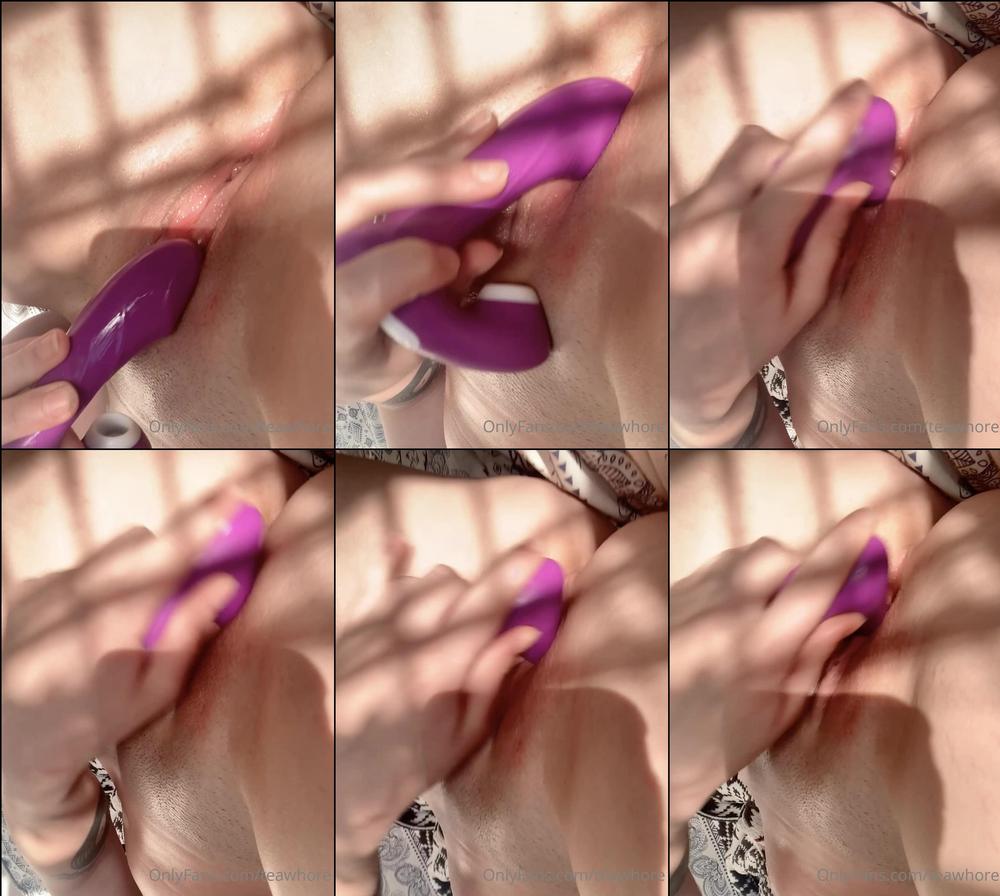 teawhore 22 11 2020 1312438325 my pussy is glistening in the sun while i play with my toy