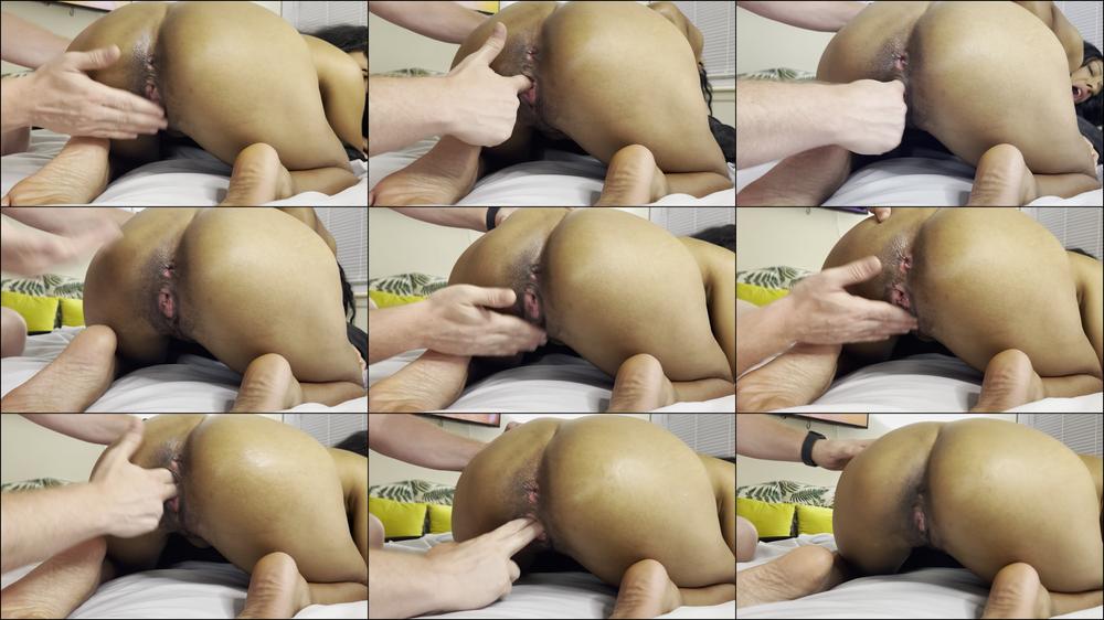 Black Pussy Rubbing Squirting