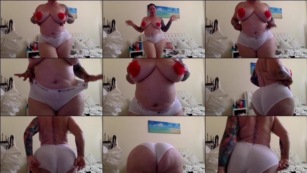 elke1 05 10 2021 2239105137 Champion...slid in your DM with the extended version ... juicy phat pu$$y   Enjoy