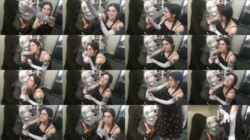 Lilredvelvet My First Glove Fetish Vid