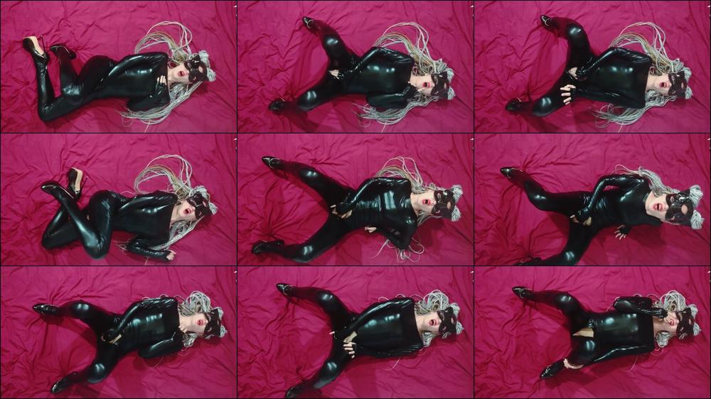 CatWoman Cosplay - Beautiful Agony - Jul 27, 2020