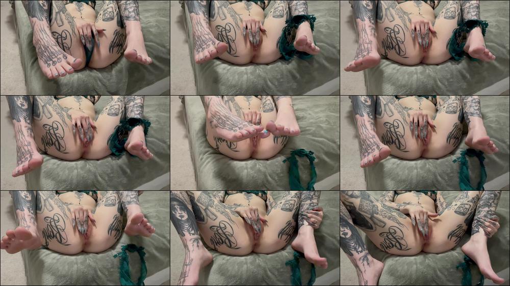 Solo Masturbation with Feet in View