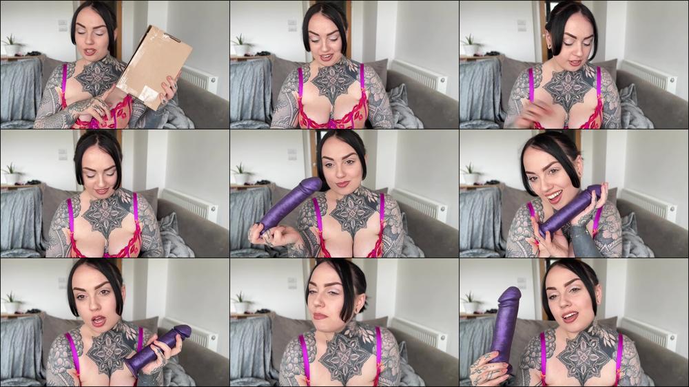 Strap On Unboxing