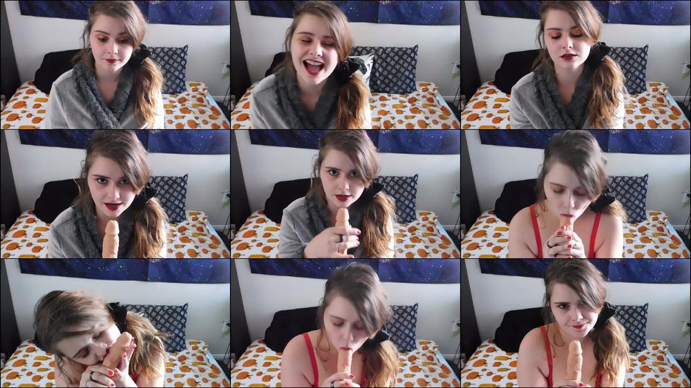 Blowjob From Mommy