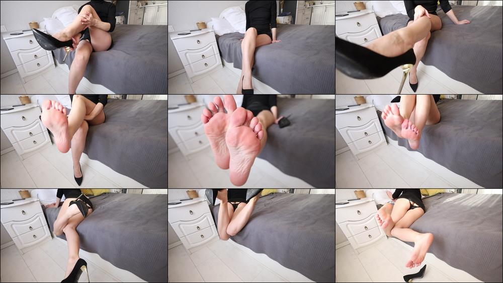 smell feet fetish, role play