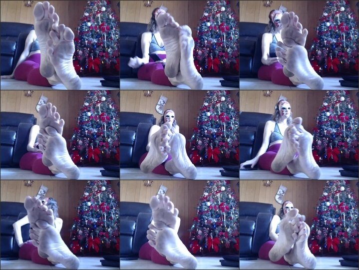 Longtoesally 12 29 18 Dirty Big Feet