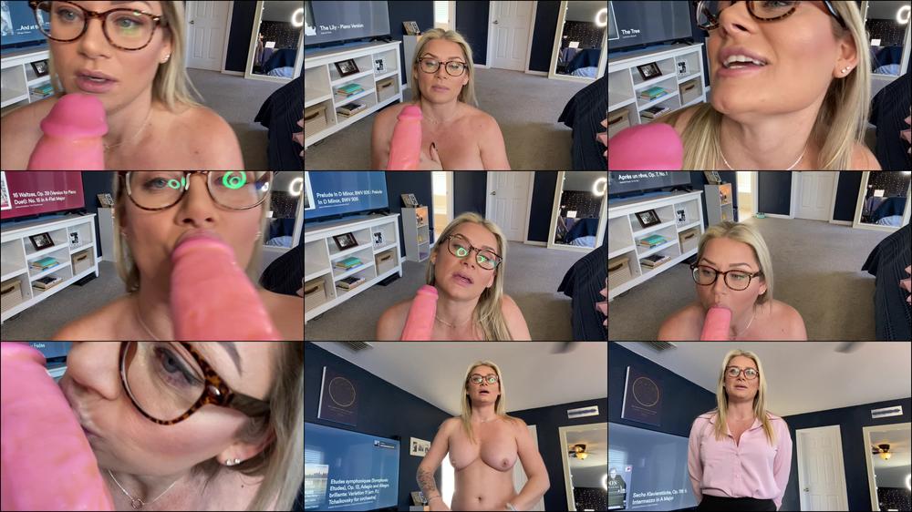 Married Secretary Worships Boss' HUGE Cock, Gets a Facial