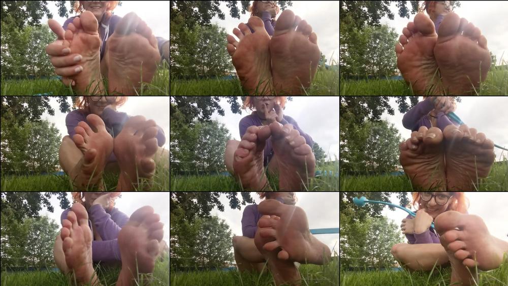 pixiefeetnixx 05 08 2019 49182004 Haha my peaceful walk was invaded  Shhh...