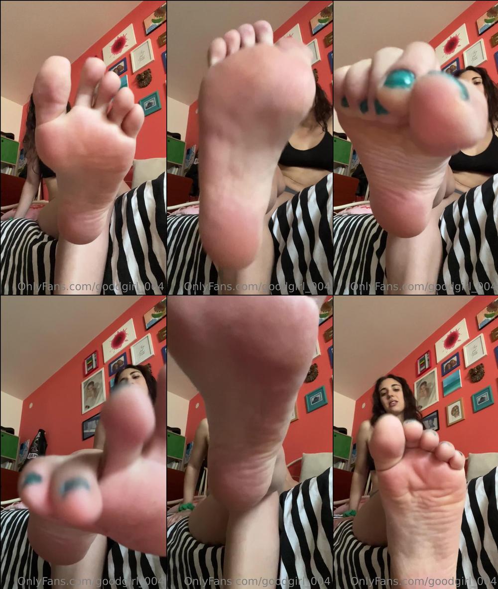 goodgirl 004 01 06 2023 2891612966 cagnolino sottomesso ai miei piedi