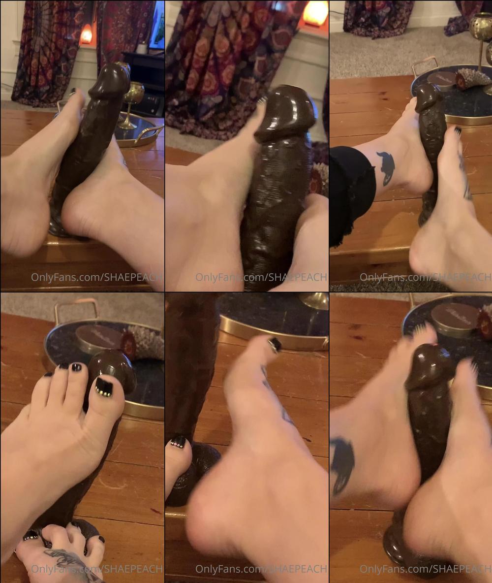 shaepeach 14 08 2021 2192696088 foot play with a bbc
