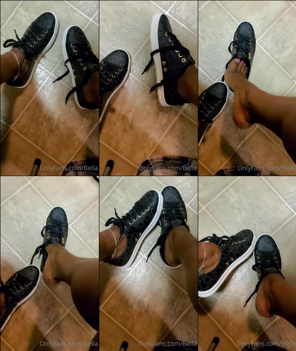 arabellaseroticpoetry 02 04 2021 2071364342 New shoes No socks typa shoes