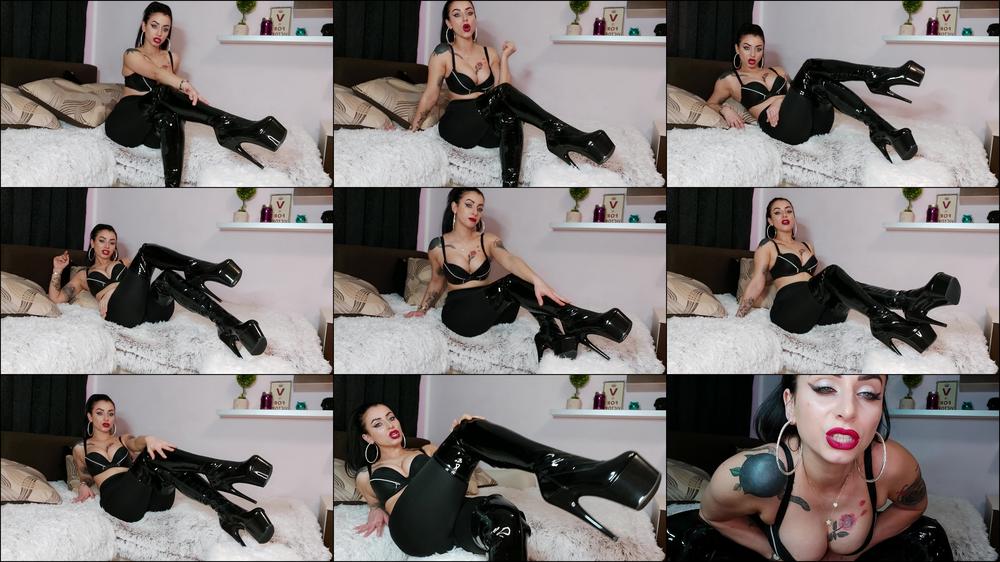 Oinking in Chastity for my boots - July 11, 2021