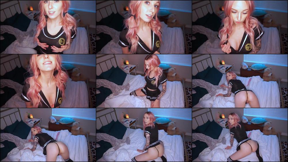 SLUTTY SCHOOLGIRL IS HOME ALONE & HORNY