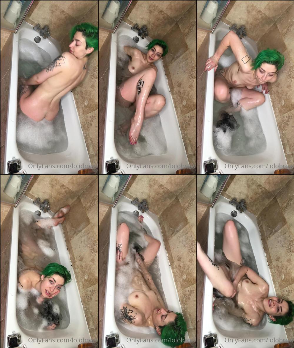 lolobrow 144598843 wet messy splashy bath time monday. i m so tired these days. i need a hot wet soak 
