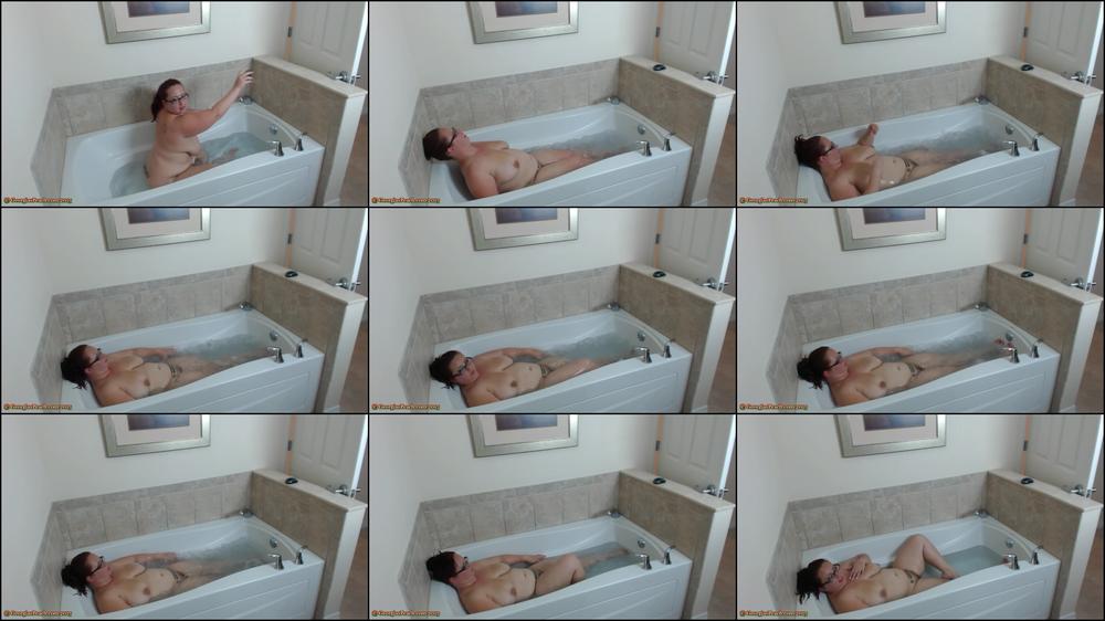 Taking a bath - December 14, 2016