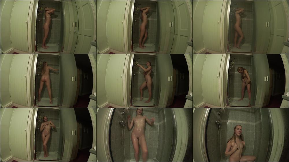 Ariel Anderssen Simply Showering
