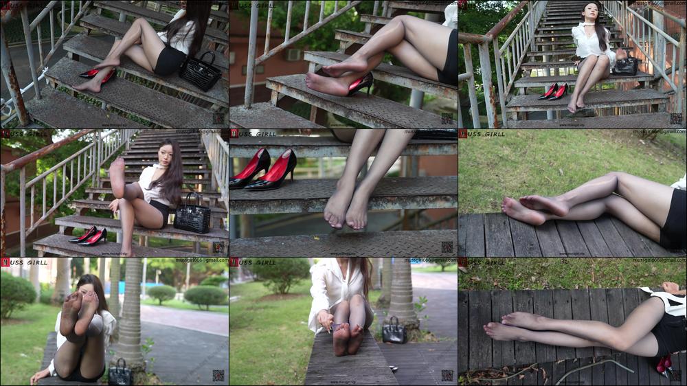 Muss Girl - Mature And Charming Urban Beauty Yan Er Wears High Heels And Ultra-Thin Pantyhose After Get Off Work And Boldly Seduces Me With Her Beautiful Legs And Feet On Campus