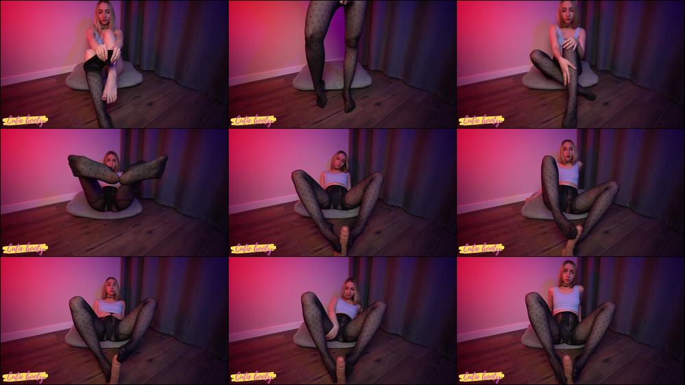 Pantyhose Footjob
