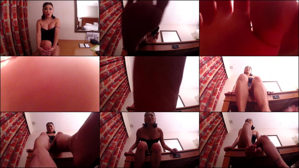 A Giantess and Her Feet - April 10, 2018