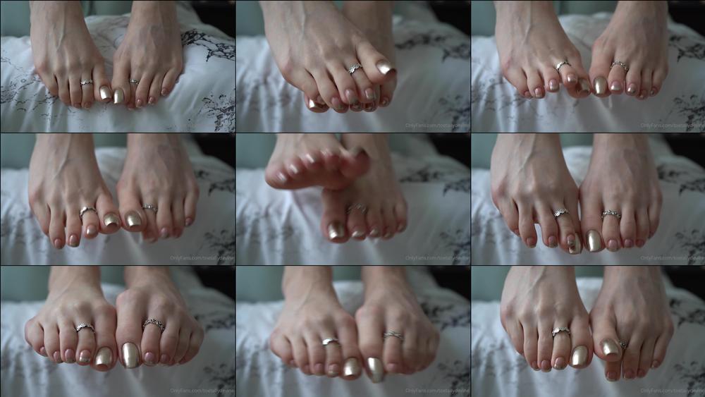 toetallydevine 01 08 2021 2180231190 quick joi tags french pedi gold pedi joi
