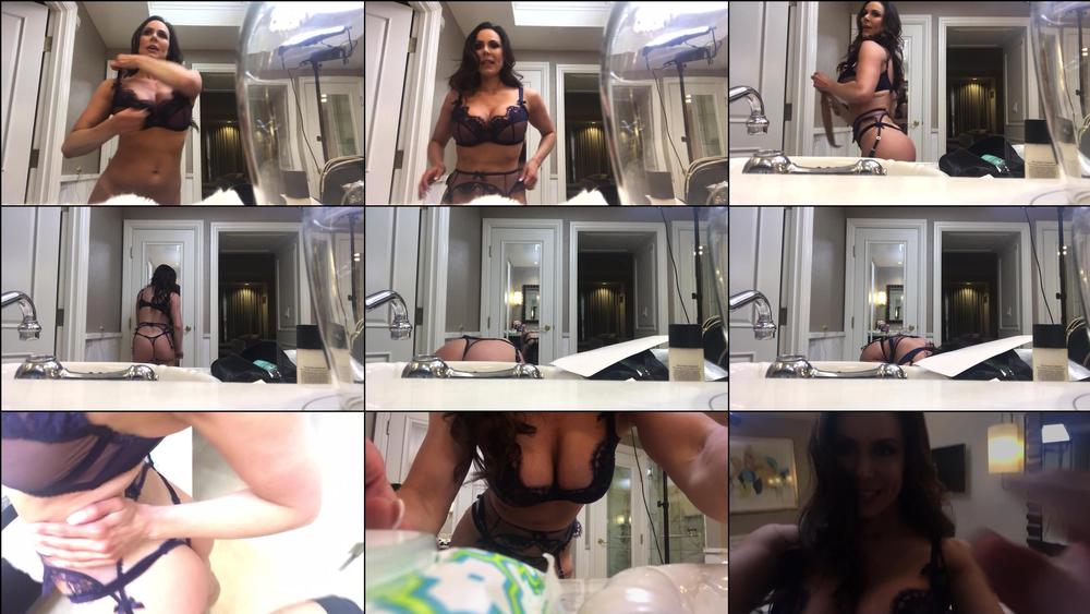kendralust 1286213 2018 03 30 putting my lingerie on for my new naughty america scene....