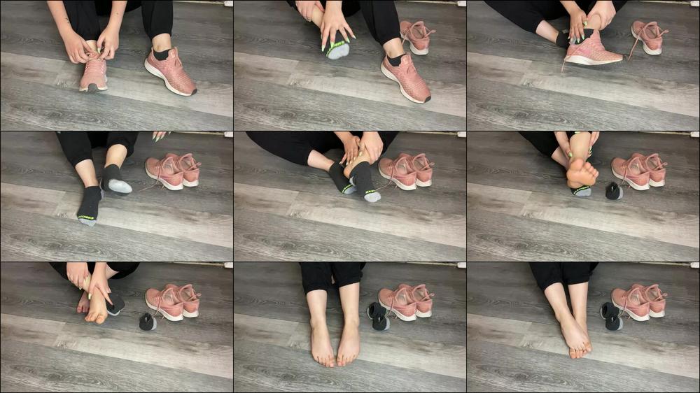 Taking Off My Sweaty Gym Shoes and Socks - January 11, 2021