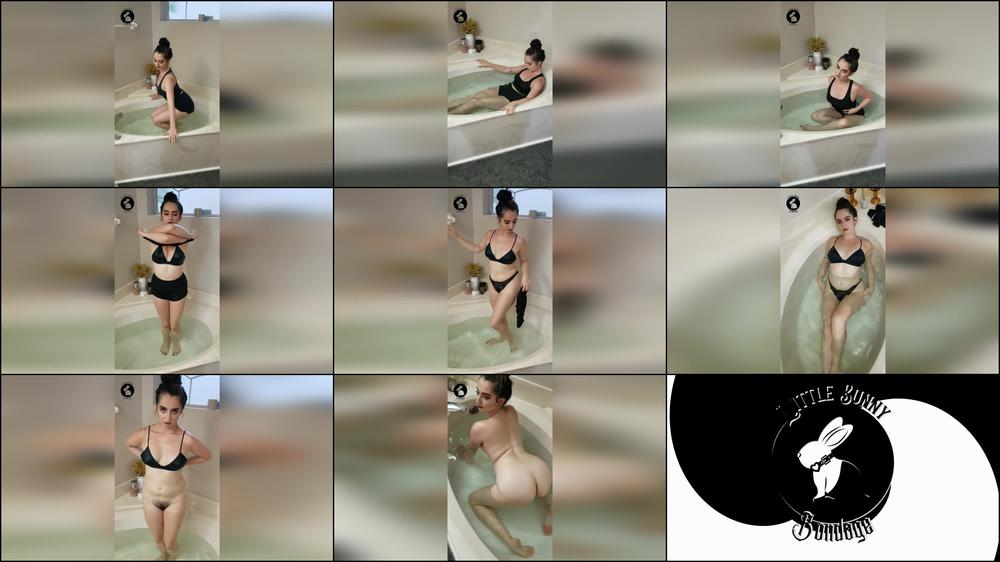 Bunny Striptease In The Tub