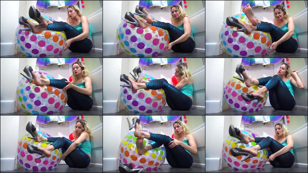 MULE SHOEPLAY On Beach BALL