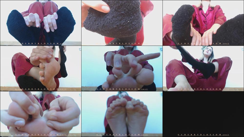 Misstressliliya Fluffy Socks Asmr