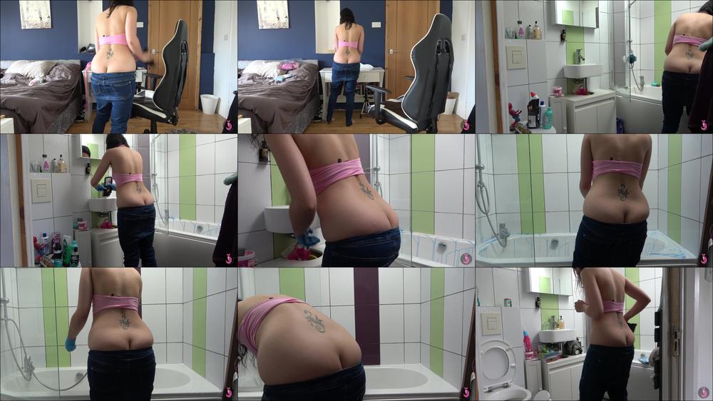 Watch My Buttcrack Whilst I Clean