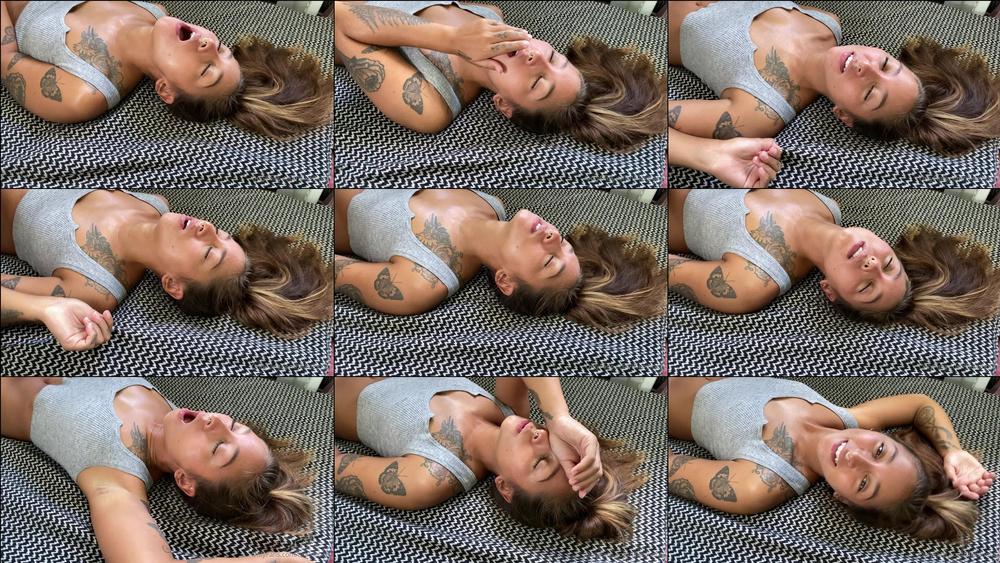 lilikoibooty 01 09 2020 810341083 solo hitachi play 4 minutes watch as my face changes and enjoys the vibrating toy a custo