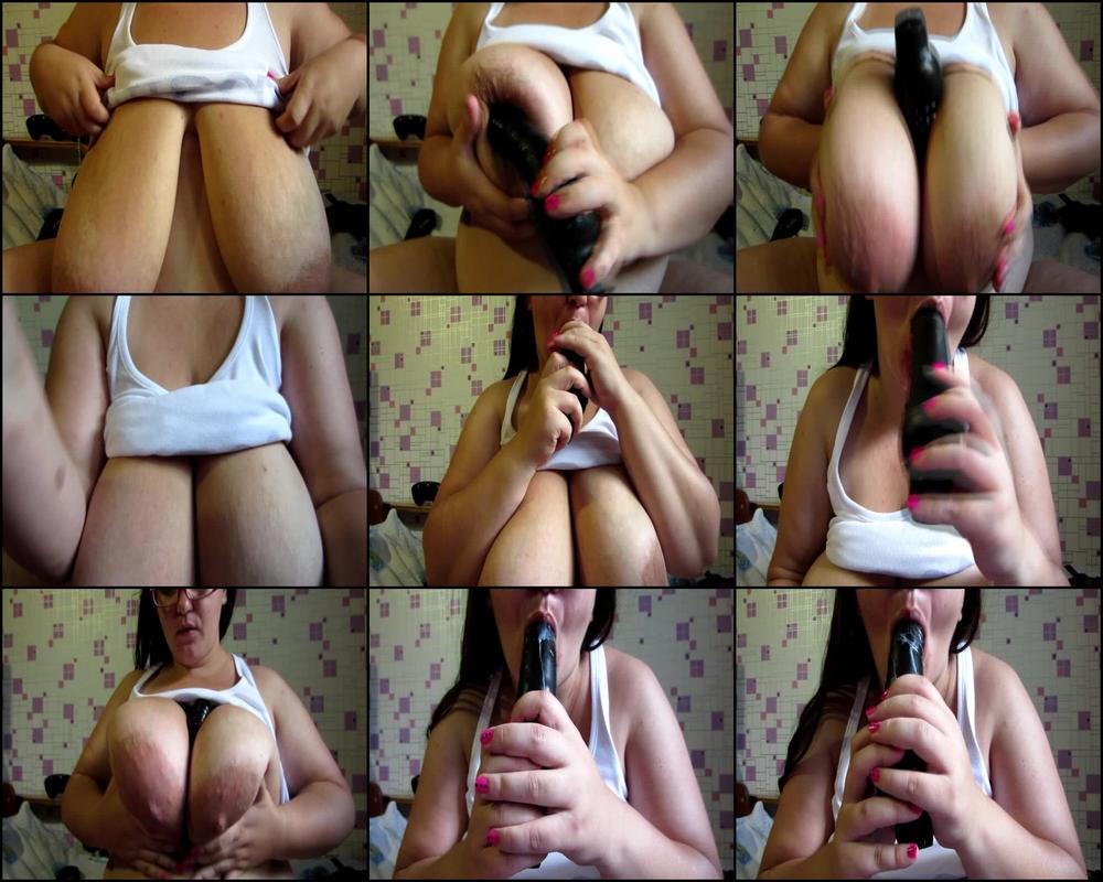 hot boobs and black toy