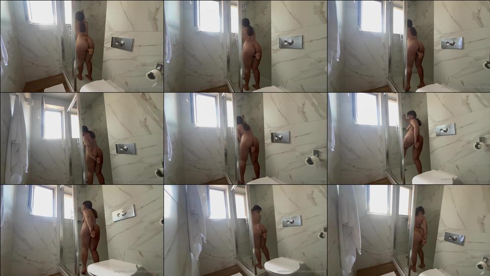 babe_cherry 01 06 2022 2474135627 Shower action 