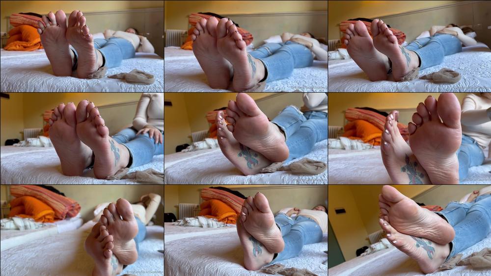 grazigoddess 01 08 2022 2520177774 lick my big soles