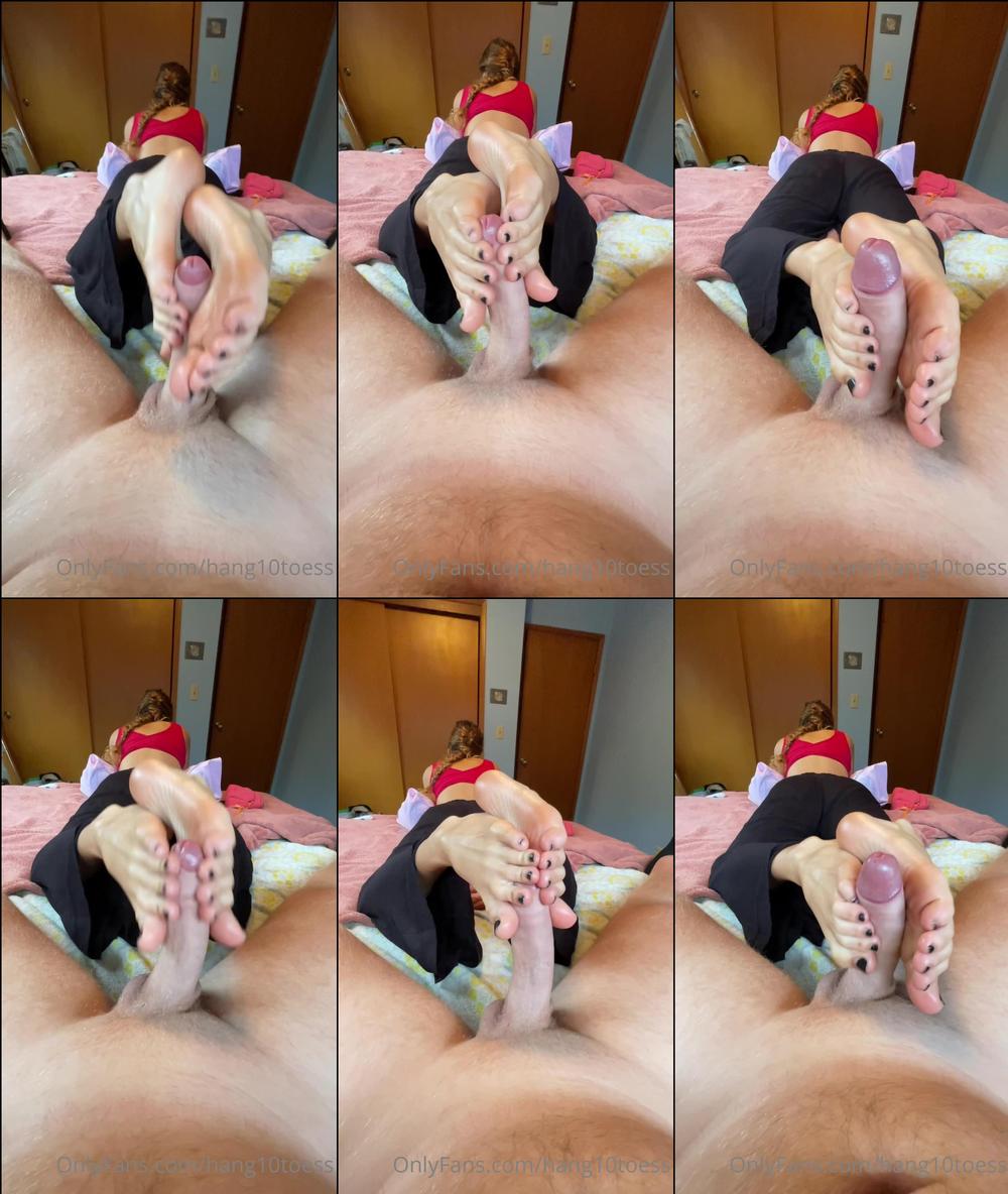hang10toess 01 10 2022 2622515939 i loved giving him this reverse footjob i