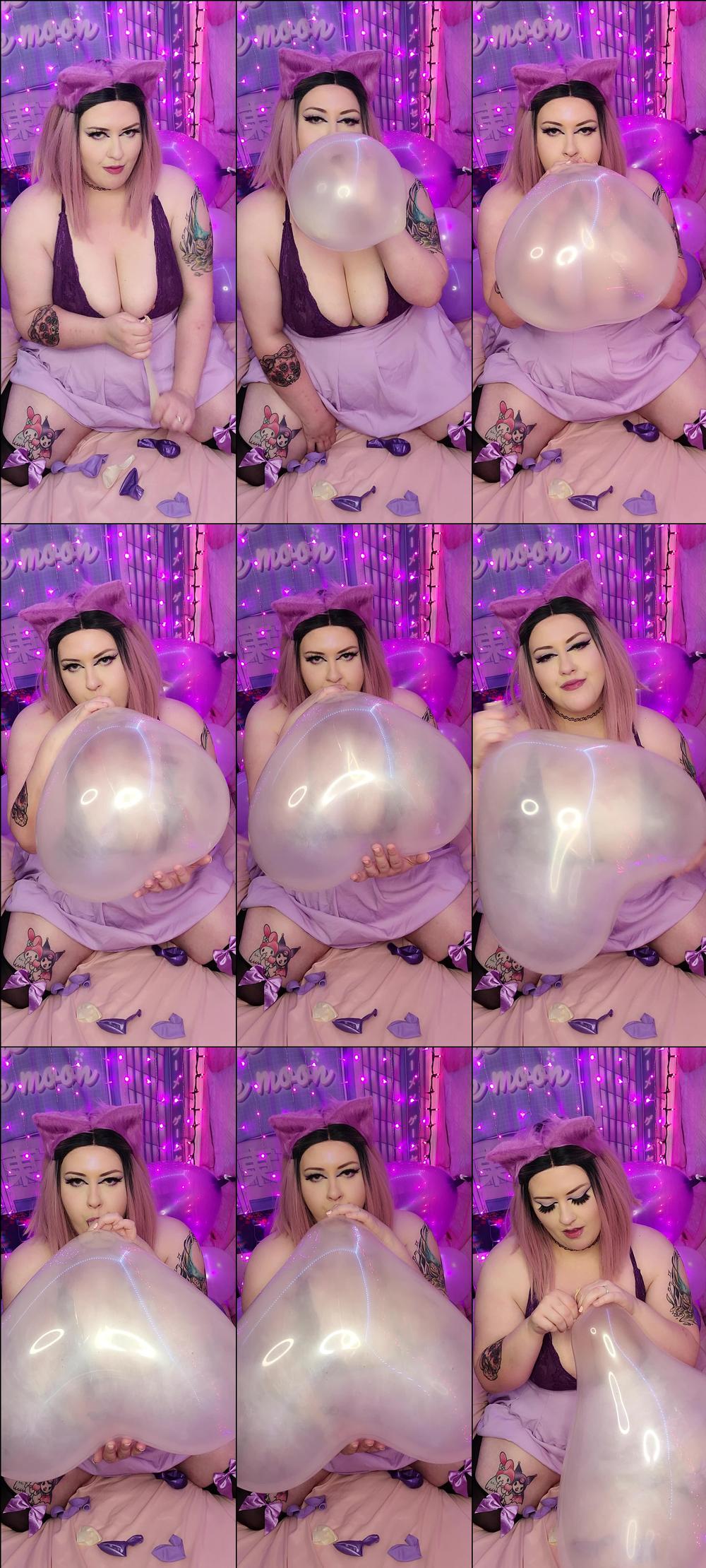 BBW blows her favorite balloon - November 02, 2021