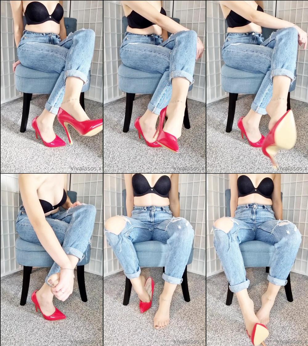 vivalasosx 264089833 2022 02 02 i feel so powerful with these red heels on do you like the way i dangle it baby can you fight the 1