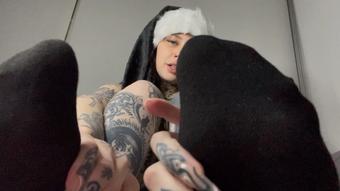 Xmas 2022 POV Foot Worship (Blazed Brat)