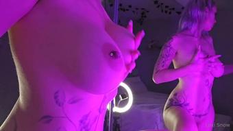 lexi snow69 1030367386 i m back now guys 1. thanks for being patient with me let s start this off with a little tease 1. the body tour 1 (lexi_snow69)